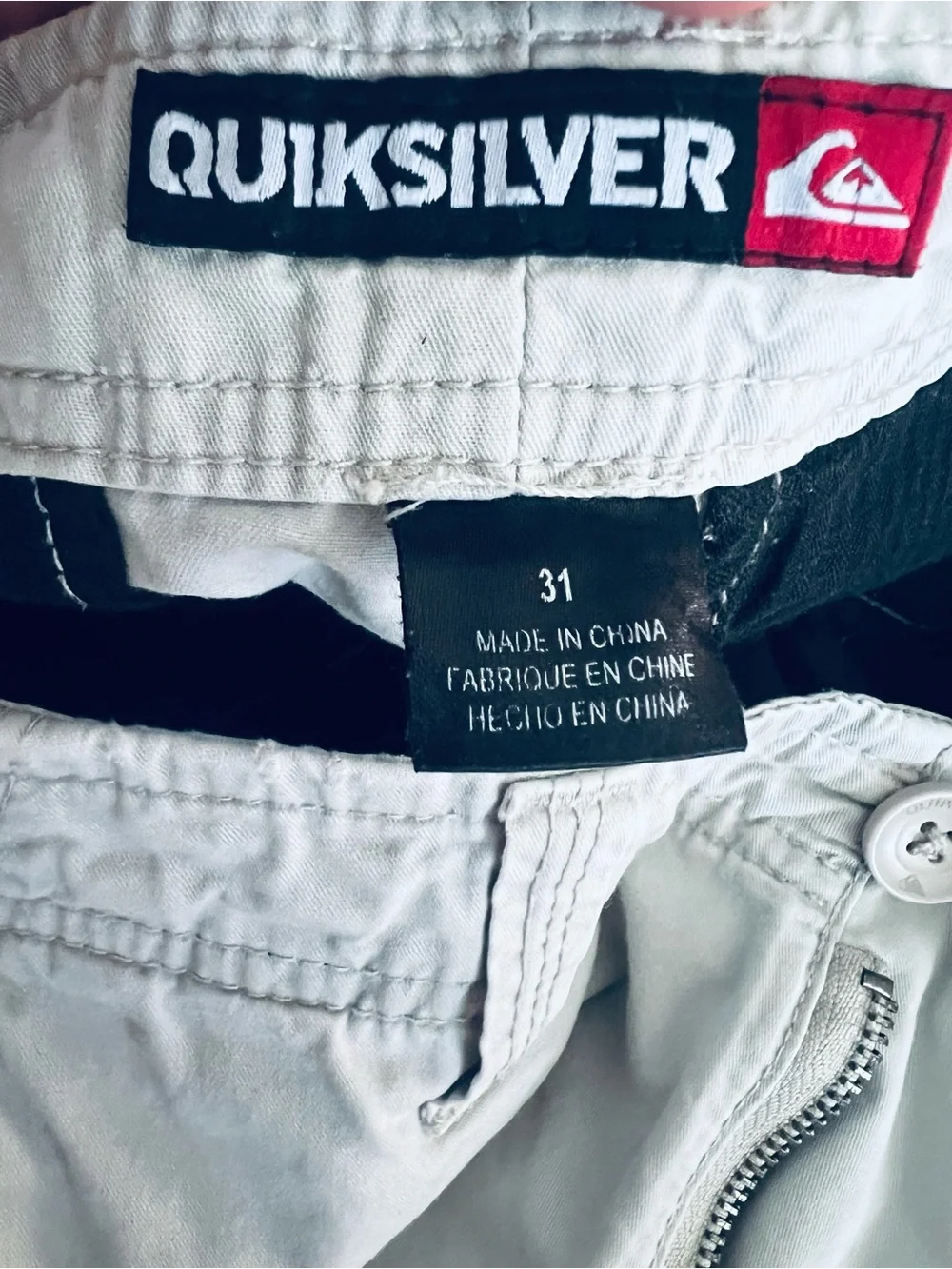 •Quicksilver Sz 31 Cargo Shorts!